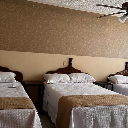 Hotel Palacio 산 후안 데 로스 라고스 외부 사진