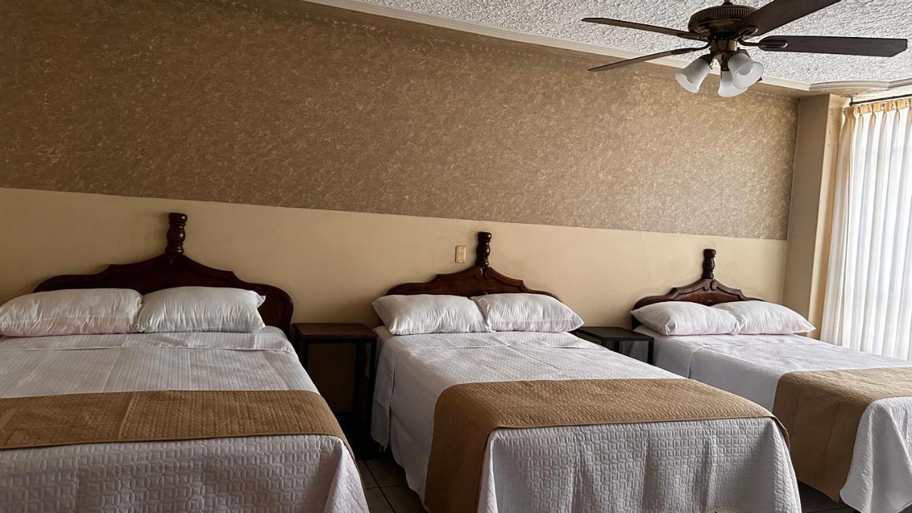 Hotel Palacio 산 후안 데 로스 라고스 외부 사진